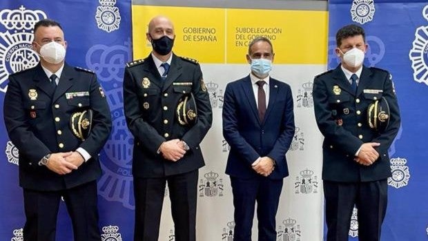 El subdelegado del Gobierno recibe a los nuevos responsables de Policía Nacional en La Línea y Algeciras