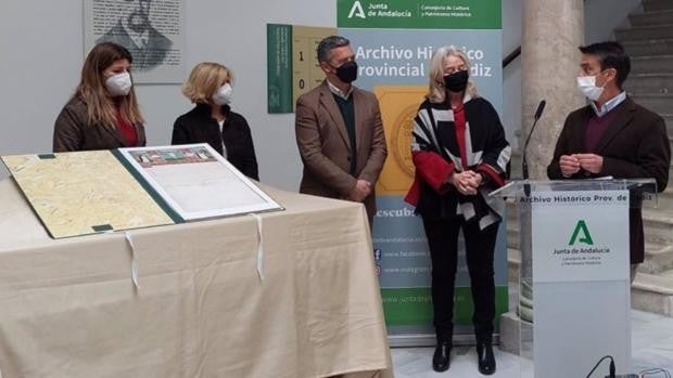 El pergamino del Santo Oficio regresa a Rota tras su restauración