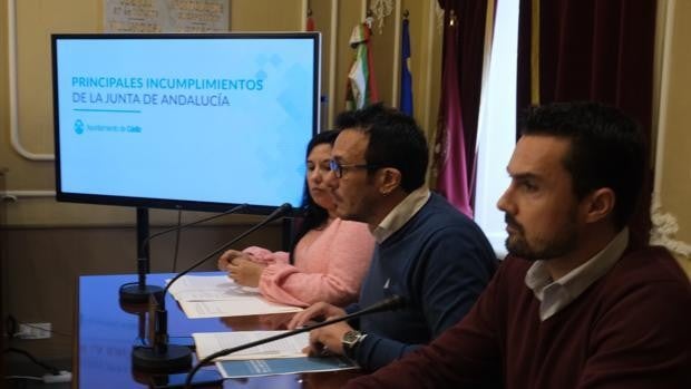 El concejal de Urbanismo acusa a la patronal hostelera «Lloreca» de «bramar por privilegios de unos pocos» y «llamar al pánico» contra los intereses vecinales