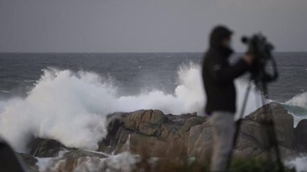 El tiempo en Cádiz: Alerta amarilla con rachas de viento muy fuerte en el Estrecho