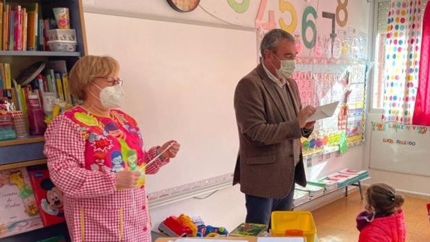 El CEIP Pinar Hondo de El Puerto expone a la Junta sus programas y necesidades