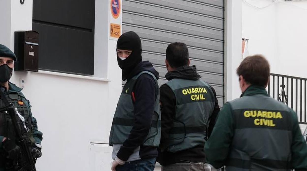 A prisión el abogado de Barbate detenido en la operación de la Guardia Civil contra el blanqueo de narcos