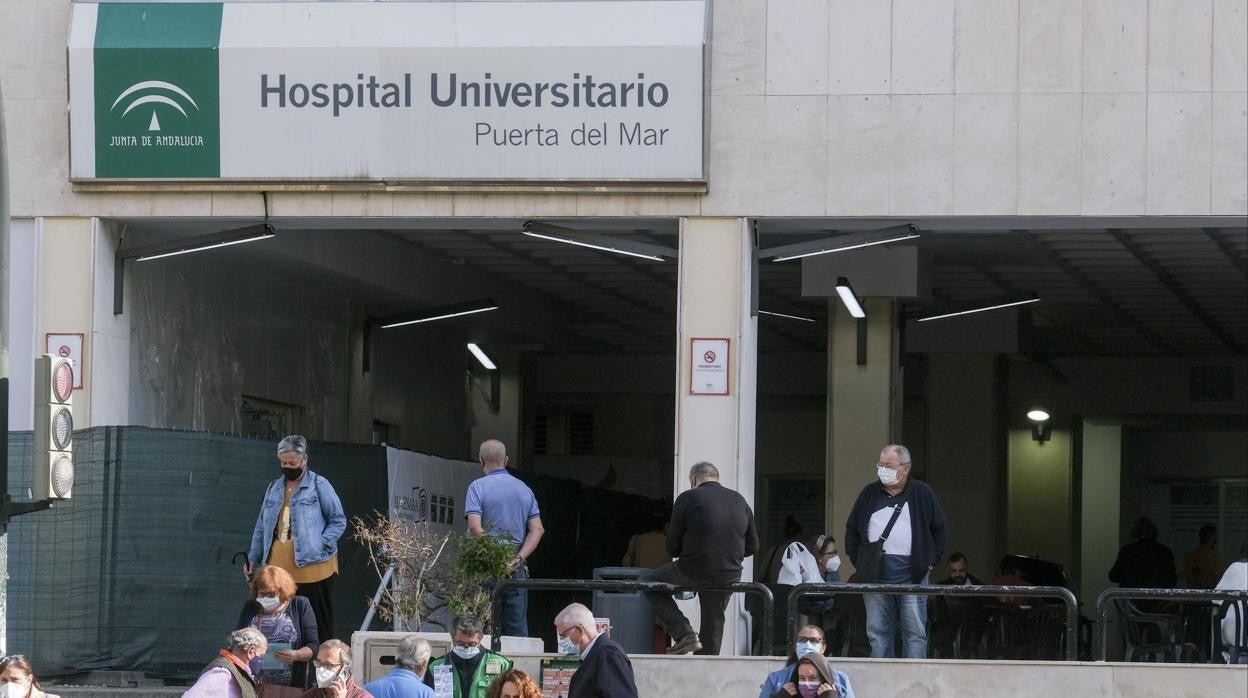 El hospital se ha visto afectado por el corte de luz