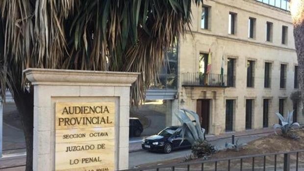 A juicio una notaria de Jerez acusada de estafar a un inversor