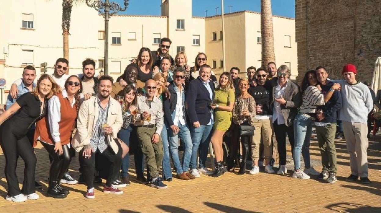 Grupo Arsenio, Musalima, Charlotte P. Marítimo y Piddy celebran una jornada de convivencia con su personal