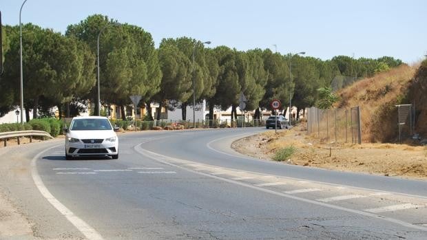 Alcalá de Guadaíra invertirá tres millones de euros para convertir la A-392 en un bulevar urbano