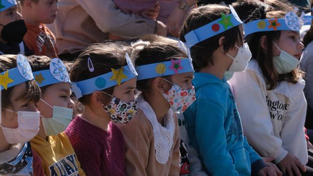 El desplome de la natalidad dejará más de dos mil plazas libres en colegios de Cádiz