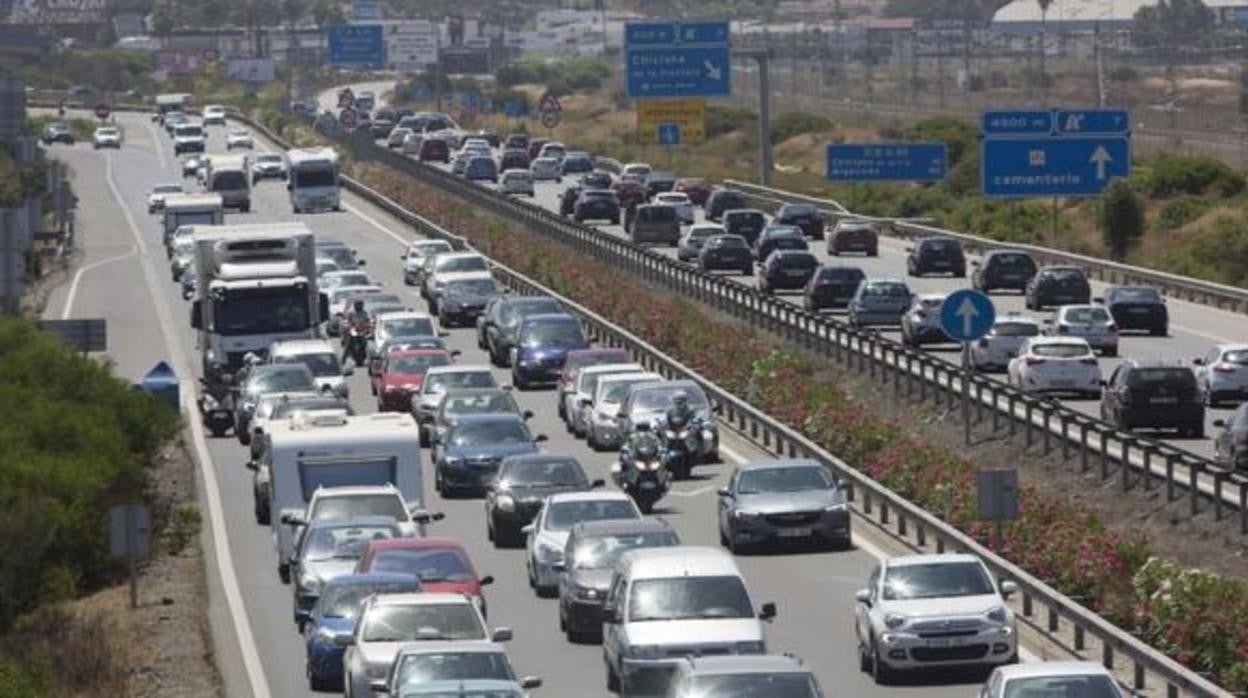 Imagen del nudo de Tres Caminos en pleno mes de agosto