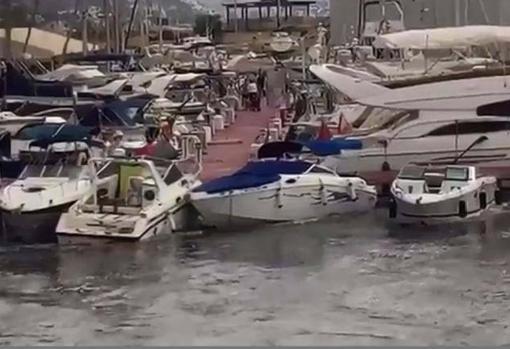 Efecto de la 'risagga' en julio de 2017 en el puerto de Alicante