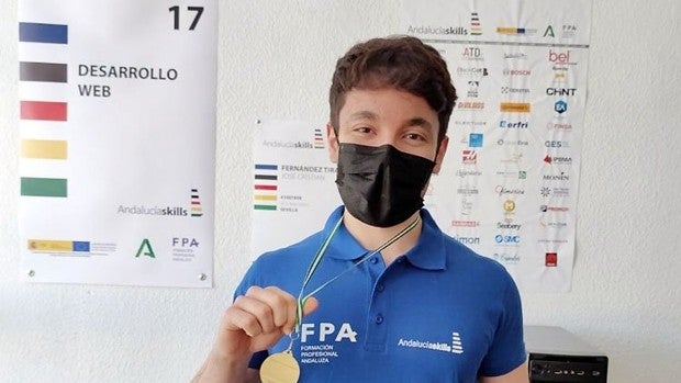 Un utrerano se cuelga la medalla de bronce en el campeonato nacional de Formación Profesional