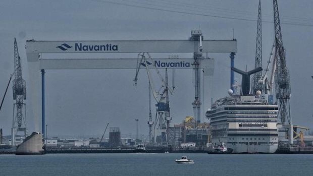 Puerto Real muestra sus condolencias por la muerte de un trabajador de la localidad en un accidente laboral en el astillero