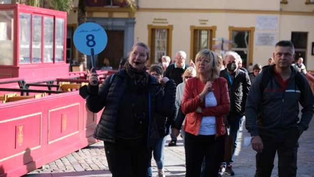 Cádiz, un hervidero de turistas en plena carrera oficial
