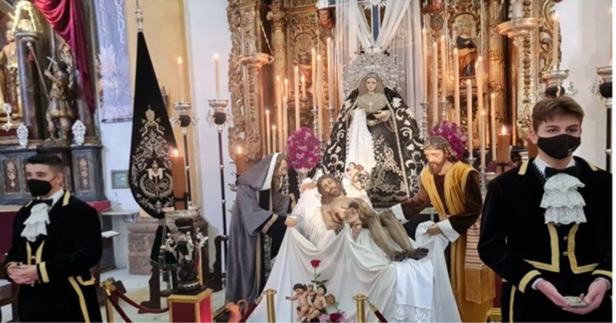 Veneración a la Soledad en la Iglesia Mayor de San Fernando