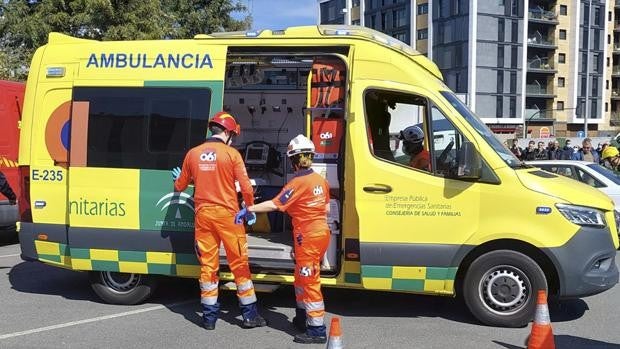 El 061 atiende en Cádiz más de medio centenar de asistencias por accidentes de tráfico durante la Semana Santa