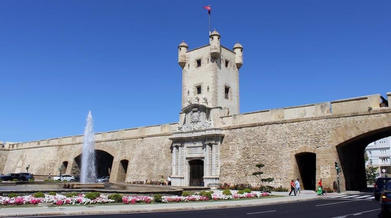 Las Puertas de Tierra, uno de los monumentos que necesitan una rehabilitación.