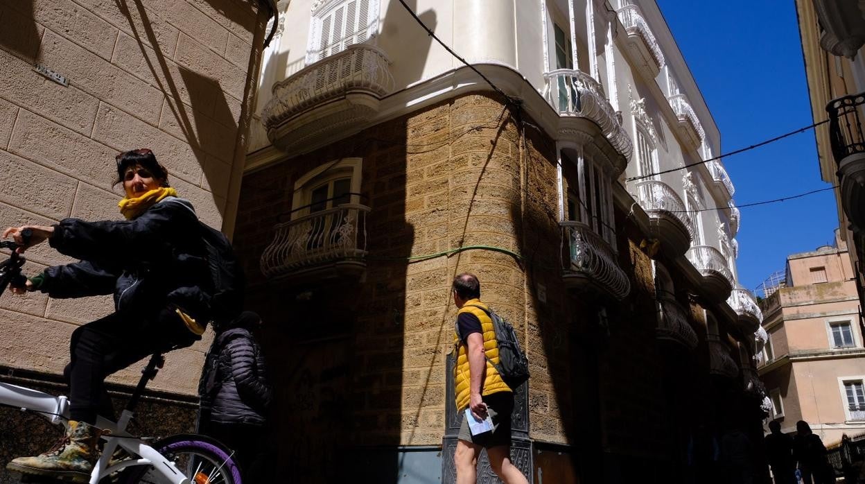 El hotel de la cadena Hotusa en Sagasta con Callejón del Tinte está listo para abrir sus puertas en junio.