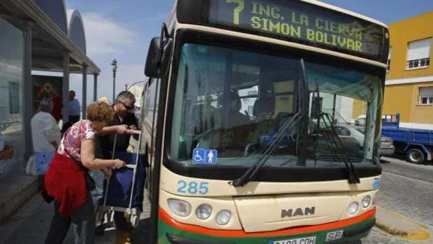 Novedades en el bus de Cádiz: solo habrá cuatro líneas y aparece la ruta de la playa
