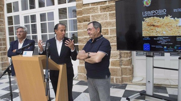 San Fernando acoge el primer simposio sobre la tortillita de camarones