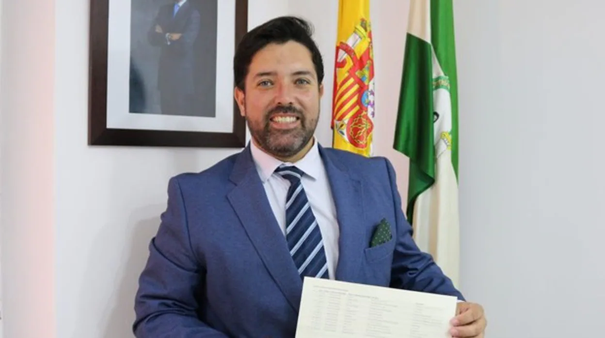 El alcalde de Lora del Río, Antonio Miguel Enamorado, en una imagen de archivo