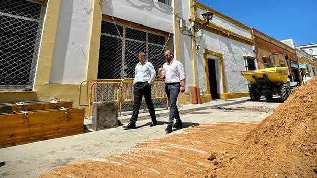 Las obras para renovar el abastecimiento y saneamiento en San Francisco, avanzan a buen ritmo