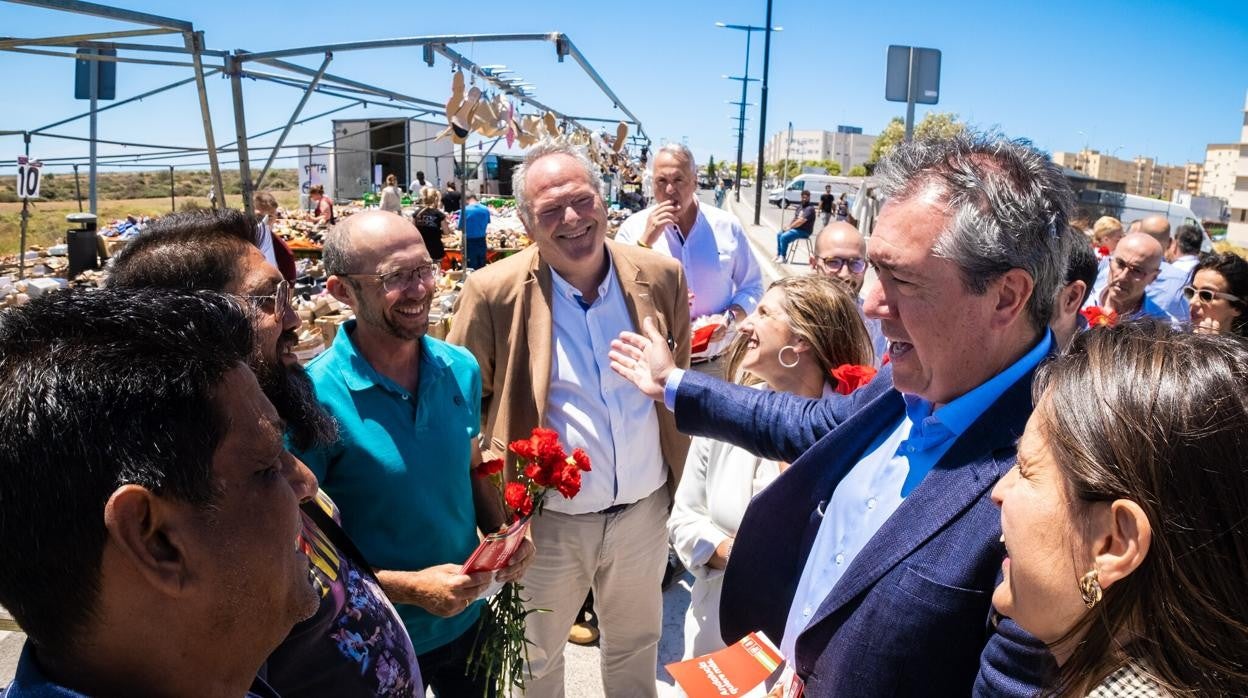 Espadas visita el centro de salud de San Fernando