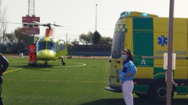 Un muerto en una colisión frontal entre una furgoneta y un turismo en El Castillo de las Guardas