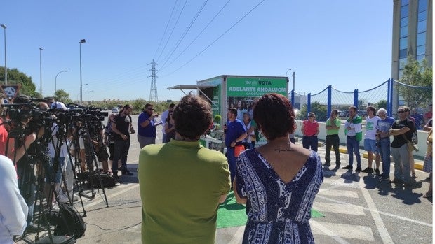 Adelante Andalucía propone una industrialización sostenible financiada con una importante subida de impuestos