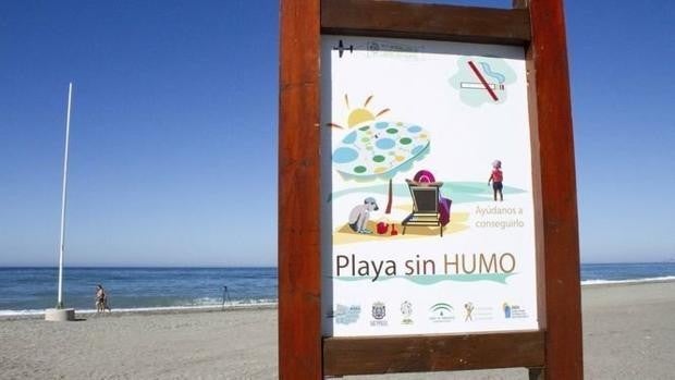 Nofumadores.org pide que las cuatro playas de Cádiz capital sean libres de humo en su totalidad