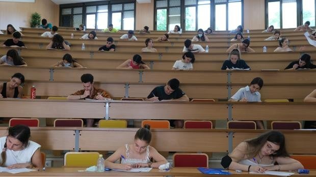 El 95,84% del alumnado de la provincia de Cádiz aprueba la PEvAU en junio