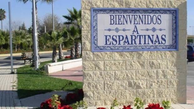 Espartinas desmantela las carpas del recinto ferial de Tablantes por el concurso de acreedores de Esdelsa