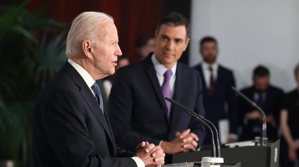 Joe Biden, comparece tras su reunión con el presidente del Gobierno, en el Palacio de La Moncloa en Madrid.