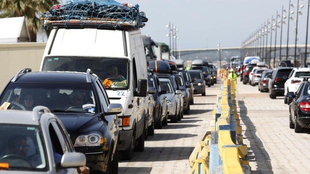 El Gobierno de Ceuta pide reducir un 25% las rotaciones de las navieras para reducir colas en la OPE