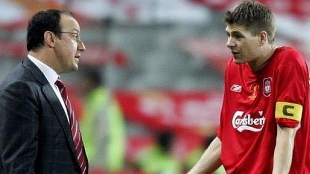 Gerrard le augura un futuro negro a Benítez