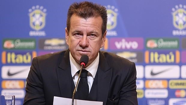 Dunga juega sucio con Marcelo