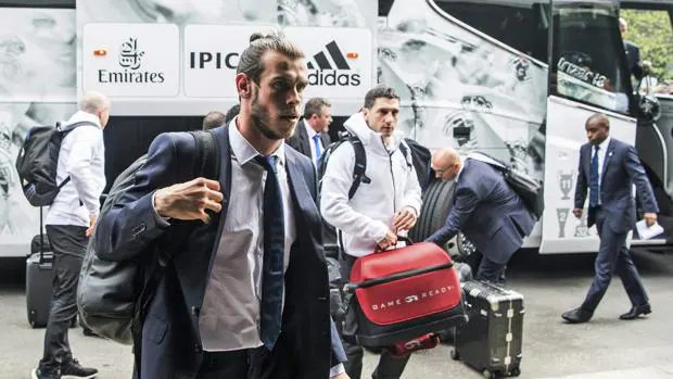 El autobús del Real Madrid cambia de ruta en su camino al Allianz