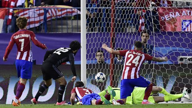 El Madrid empata ante el Atlético el récord del Bayern