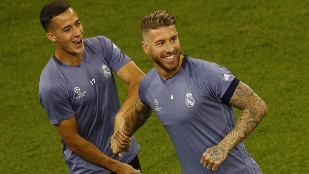 Sergio Ramos: «¿Dani Alves? Mañana nos veremos a las 20.45»