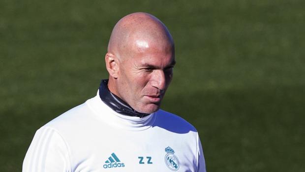 Zidane: «Cristiano y Ramos son leyenda, las cosas se hablan y todo está arreglado»