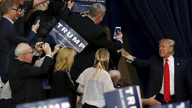 El precandidato presidencial republicano Donald Trump, en un mitin en Illinois