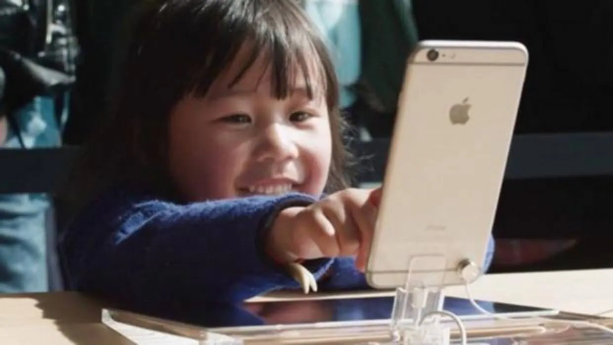 El niño que bloqueó un iPhone para los próximos 48 años