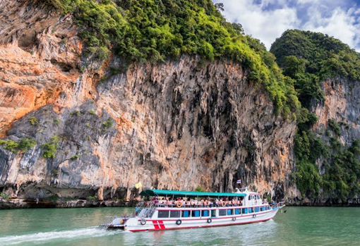 Descubre cuáles son los destinos de moda para visitar este verano