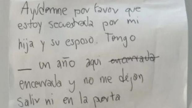 La carta con la que una anciana pidió socorro cuando fue a vacunarse: «Ayúdenme, estoy secuestrada»