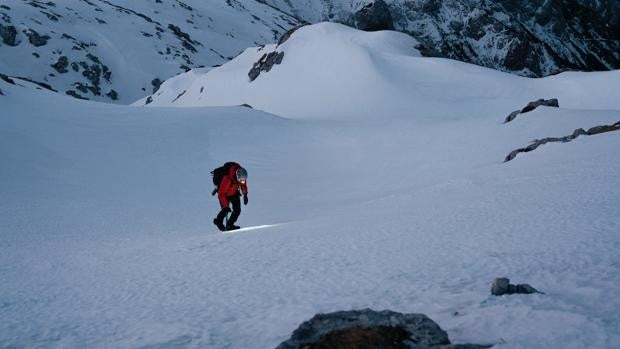 Nick Gardner, el hombre de 81 años que escala 282 montañas para ayudar a personas con alzhéimer