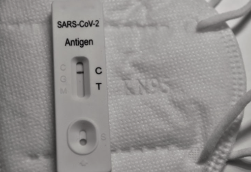 El test de antígenos indica de froma muy clara si el resultado es positivo o negativo