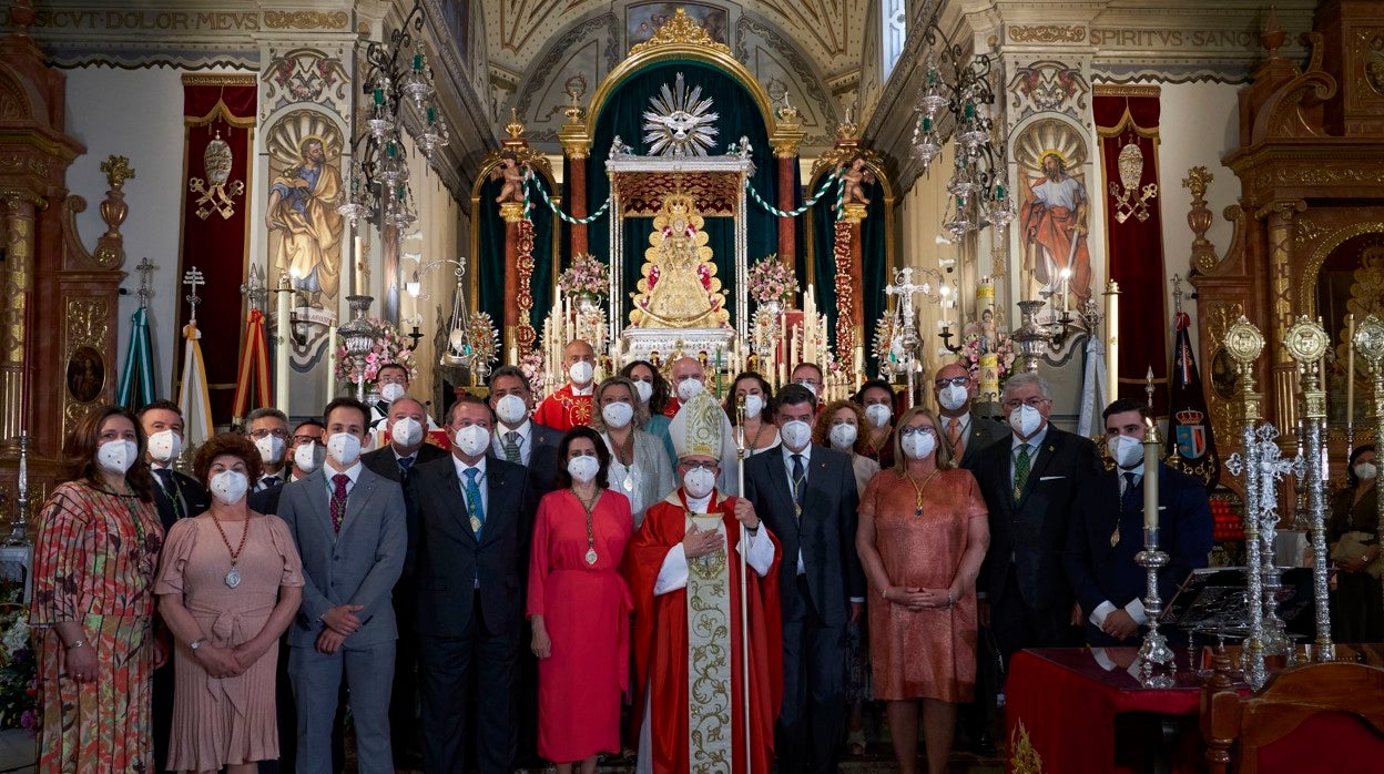 Junta de Gobierno de la Hermandad Matriz de Almonte, alcaldesa de Almonte, Obispo y párrocos de Almonte