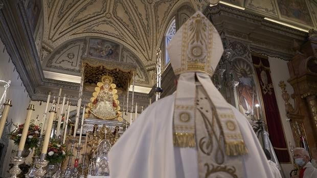 La virgen del Rocío, auxiliadora ayer, hoy y siempre