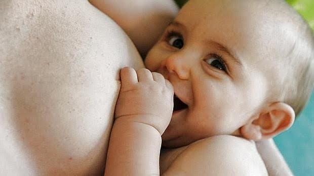 La leche materna reduce el riesgo de síntomas respiratorios por asma