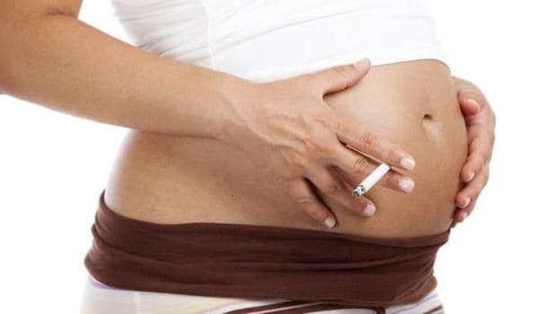 Fumar en el embarazo también compromete la salud renal del neonato