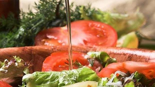 La dieta mediterránea, tan eficaz como la vegetariana para prevenir los infartos e ictus