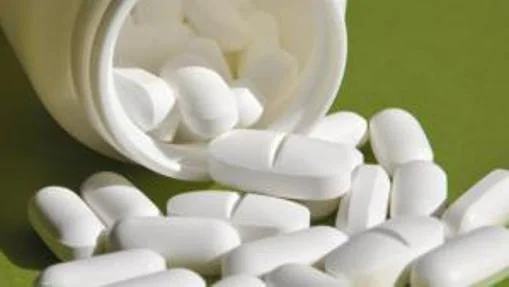 Ibuprofeno, paracetamol, antiácidos, vitaminas... Los riesgos de los medicamentos sin receta más utilizados